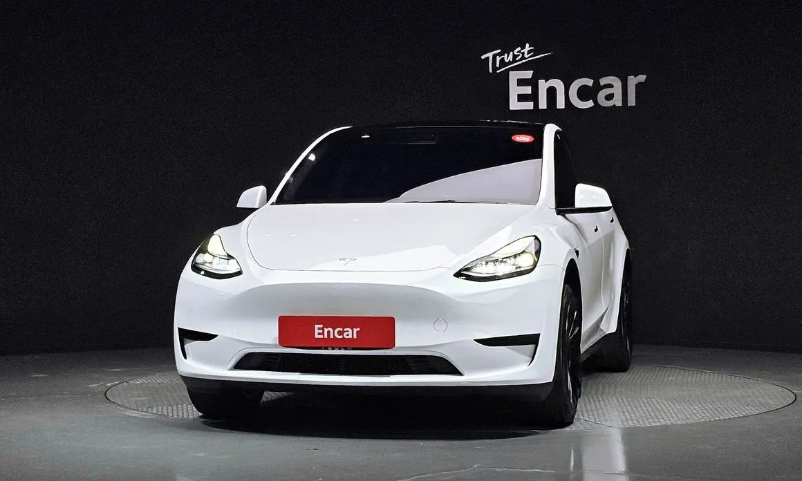 Tesla Model Y — фото 3