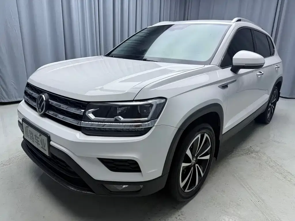 Volkswagen Tharu — фото 1