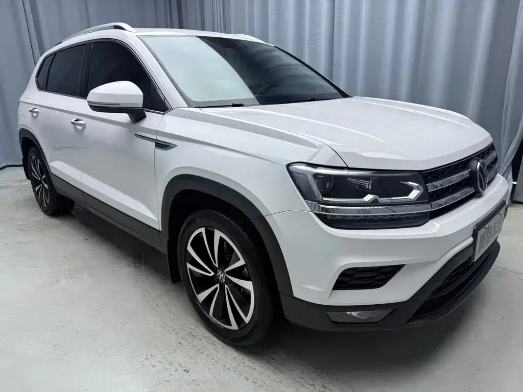 Volkswagen Tharu — фото 4