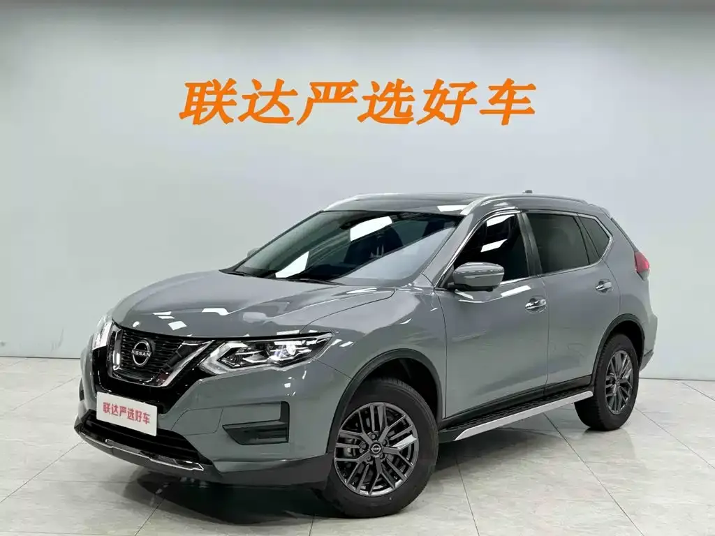 Nissan X-Trail — фото 1