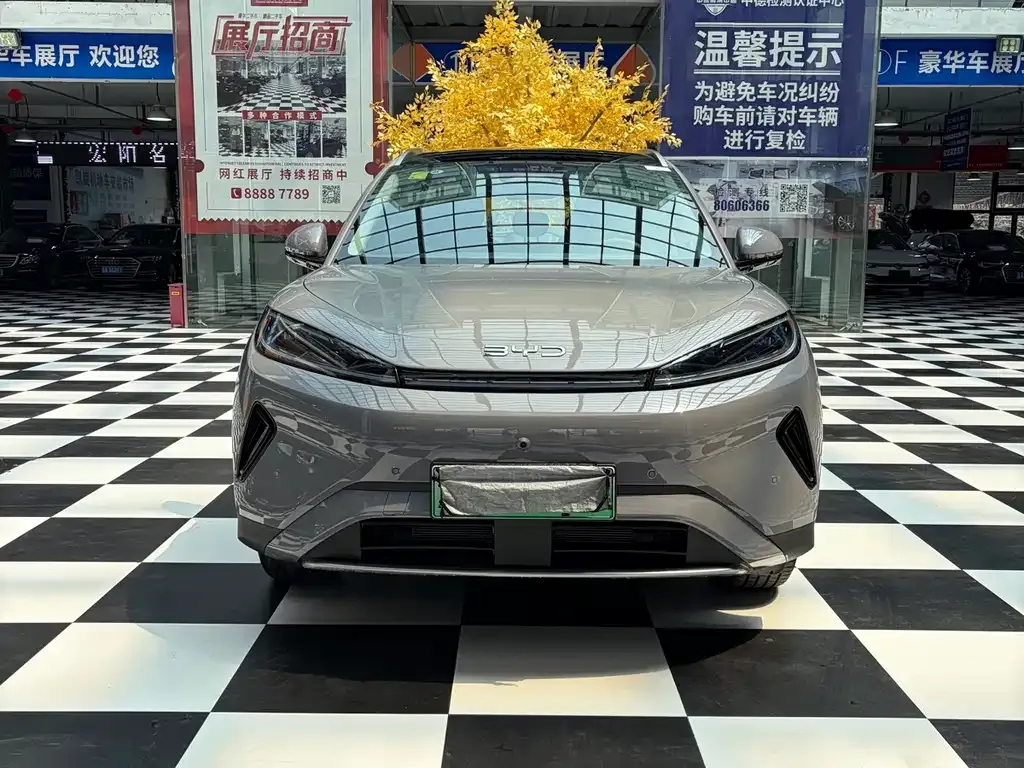 BYD Seal 05 DM-i — фото 8