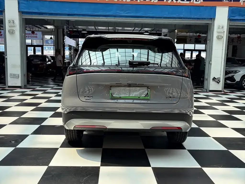 BYD Seal 05 DM-i — фото 4