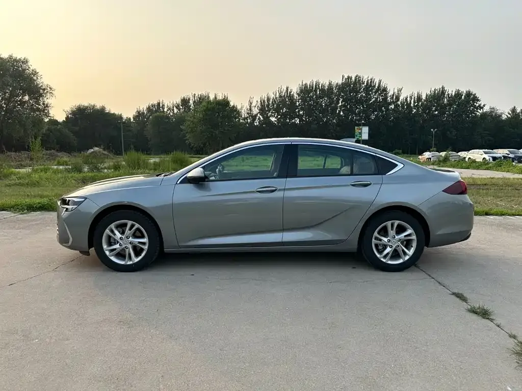 Buick Regal — фото 8