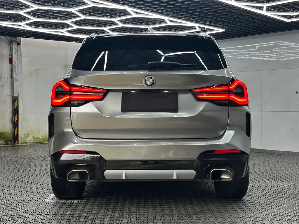 BMW X3 — фото 9