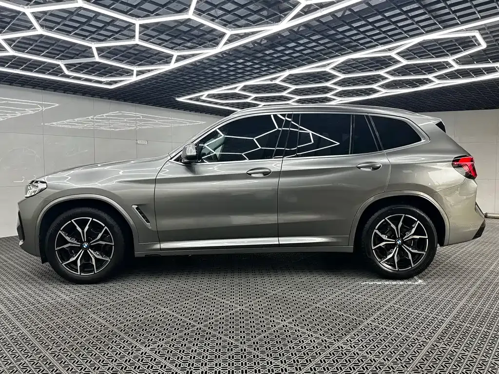 BMW X3 — фото 7