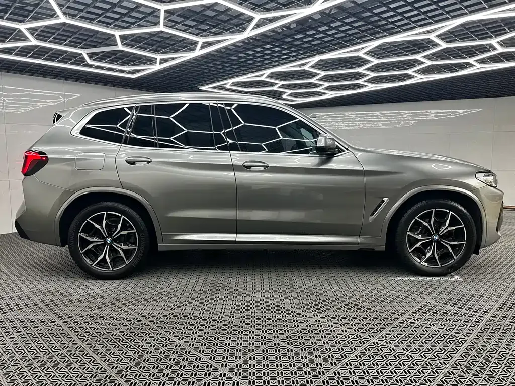 BMW X3 — фото 10
