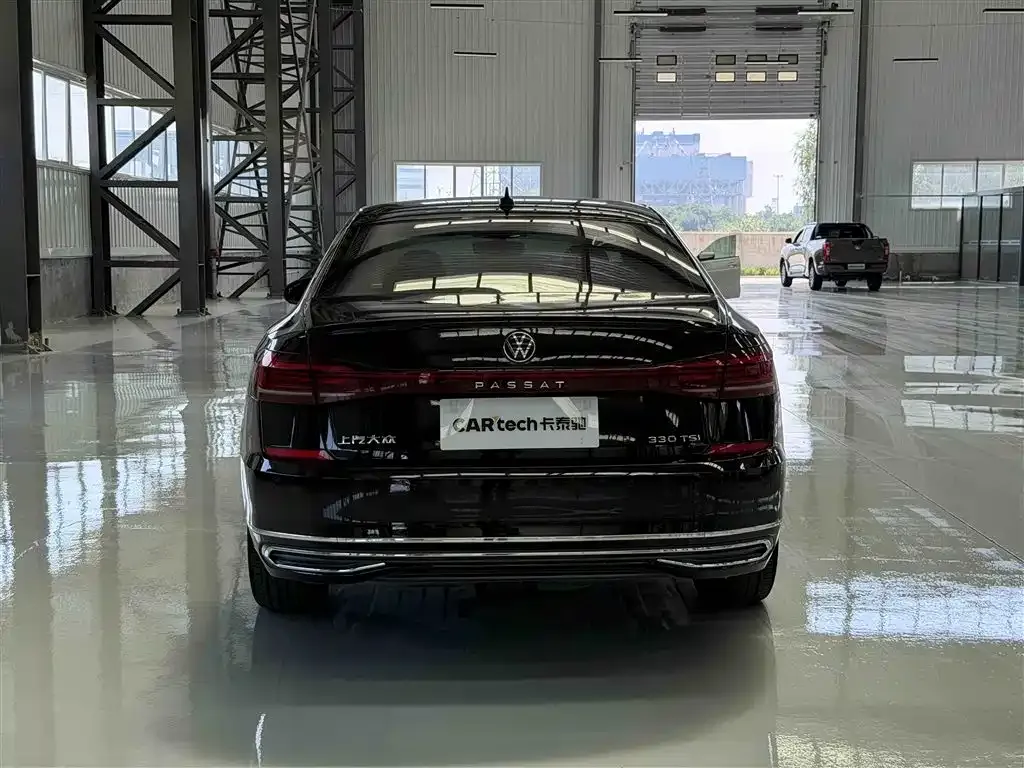 Volkswagen Passat — фото 4