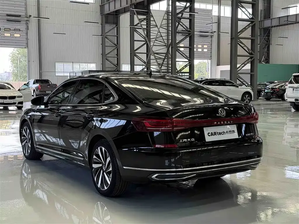 Volkswagen Passat — фото 9