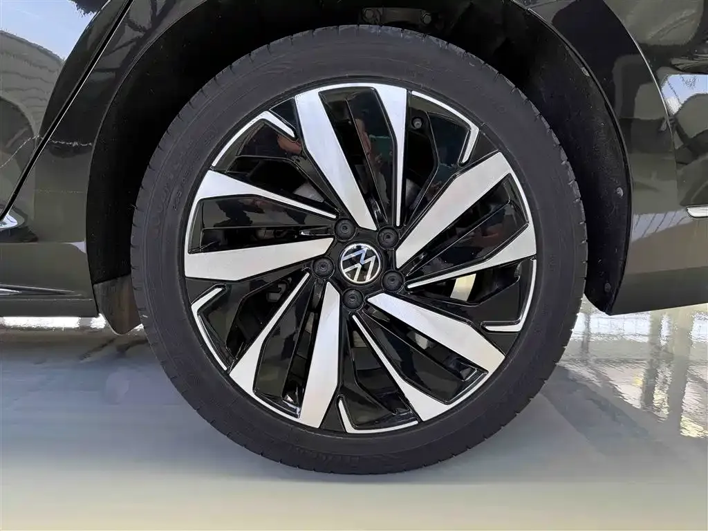 Volkswagen Passat — фото 5