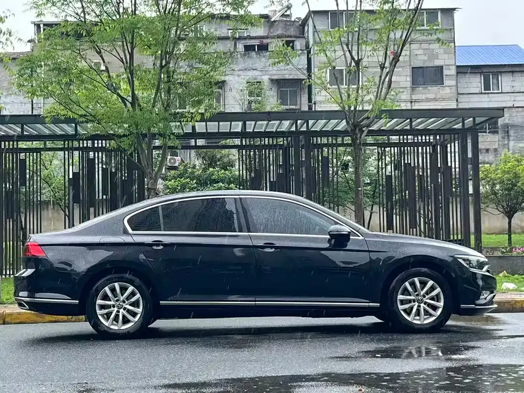 Volkswagen Magotan 2023 из CN, фото 8