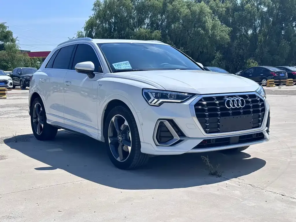 Audi Q3 — фото 5