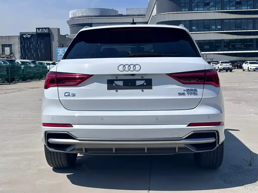 Audi Q3 — фото 2