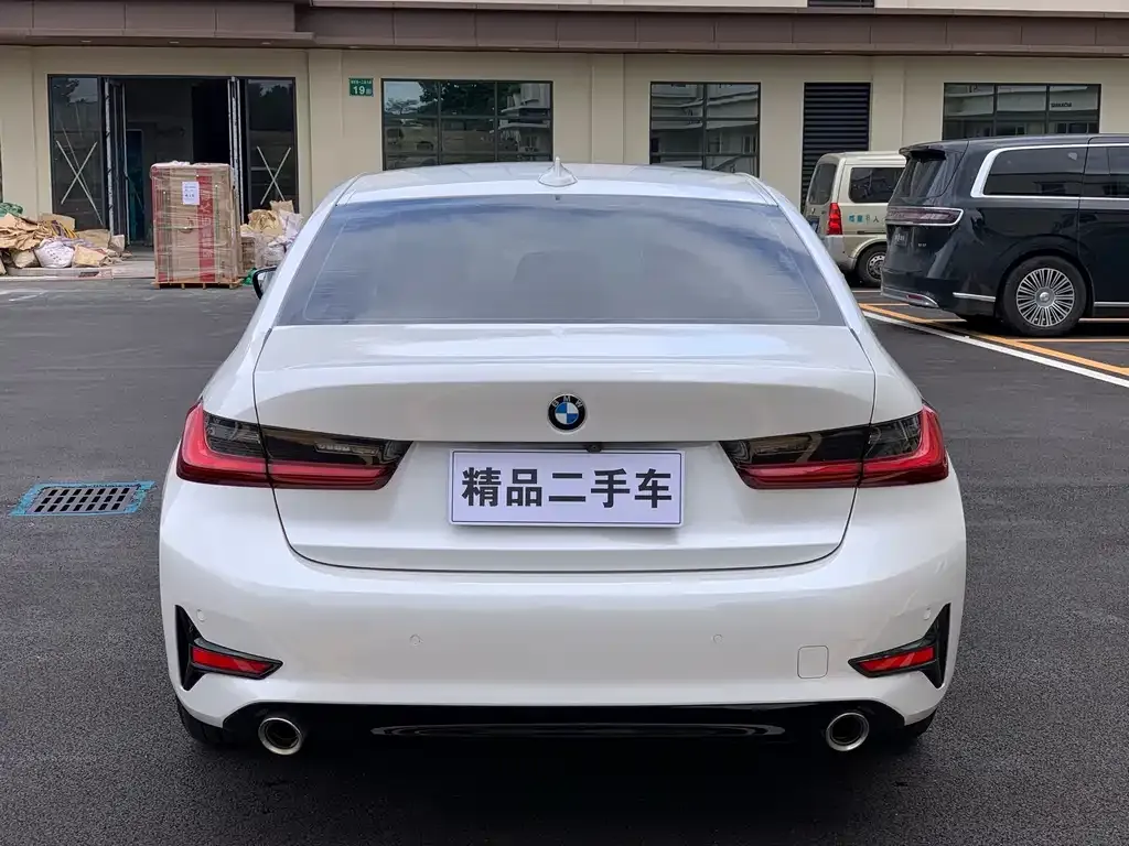 BMW 3 Series 2022 из CN, фото 4