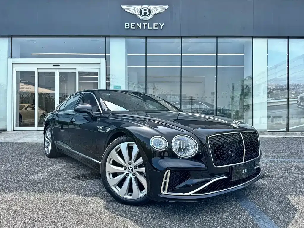 Bentley Flying Spur PHEV — фото 9