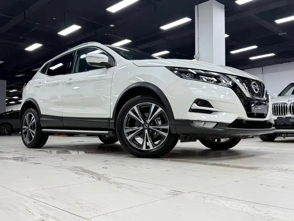 Nissan Qashqai — фото 4