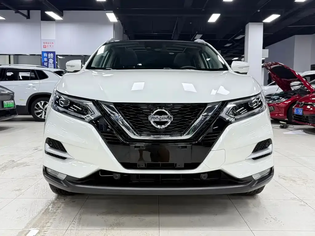 Nissan Qashqai — фото 6
