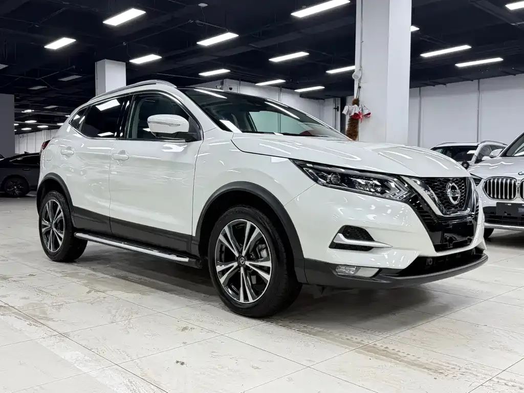 Nissan Qashqai — фото 5