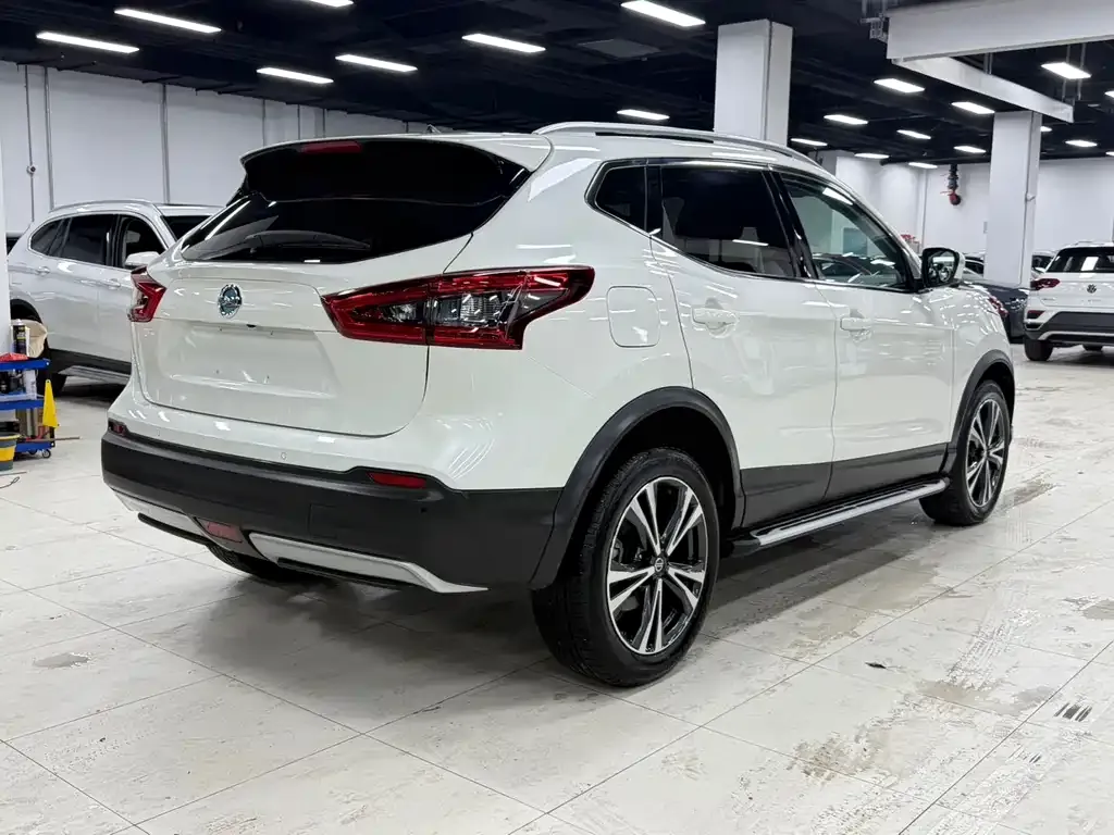 Nissan Qashqai — фото 3