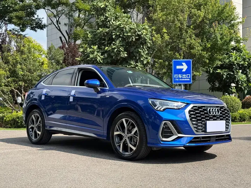 Audi Q3 Sportback — фото 6