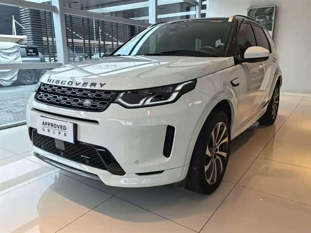 Land Rover Discovery Sport — фото 1
