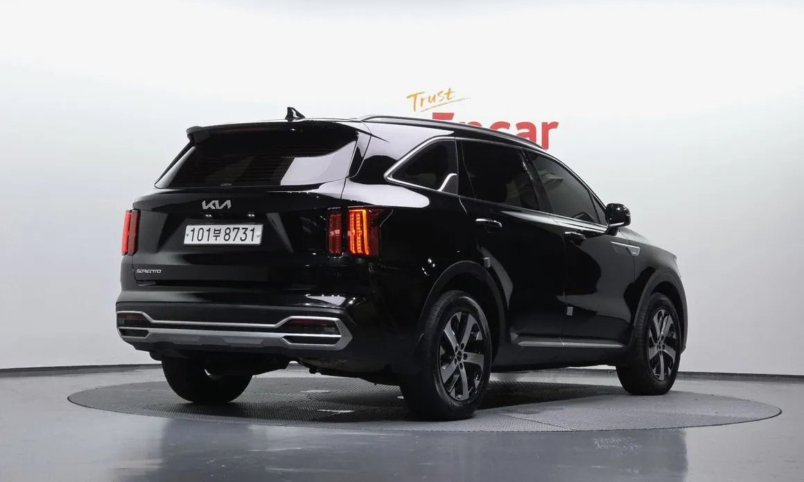 Kia Sorento — фото 5