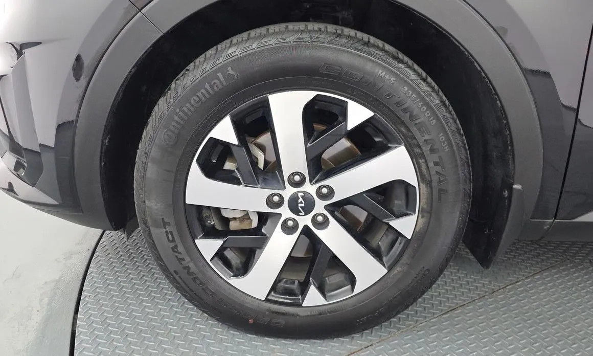 Kia Sorento — фото 6