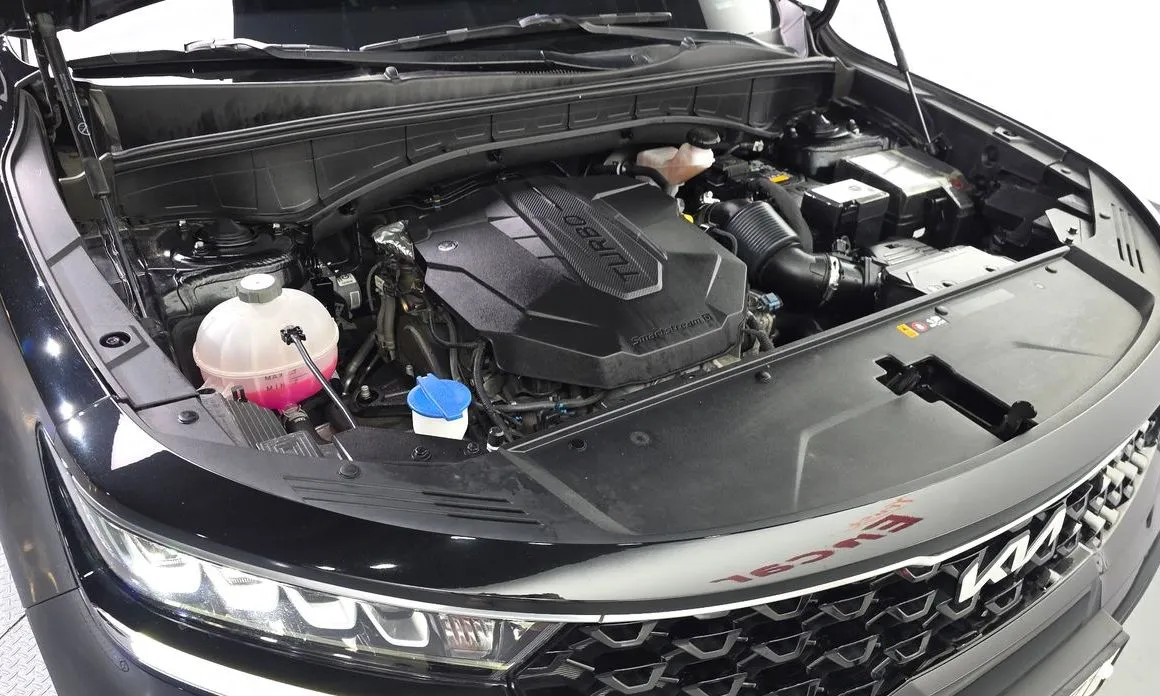 Kia Sorento — фото 10