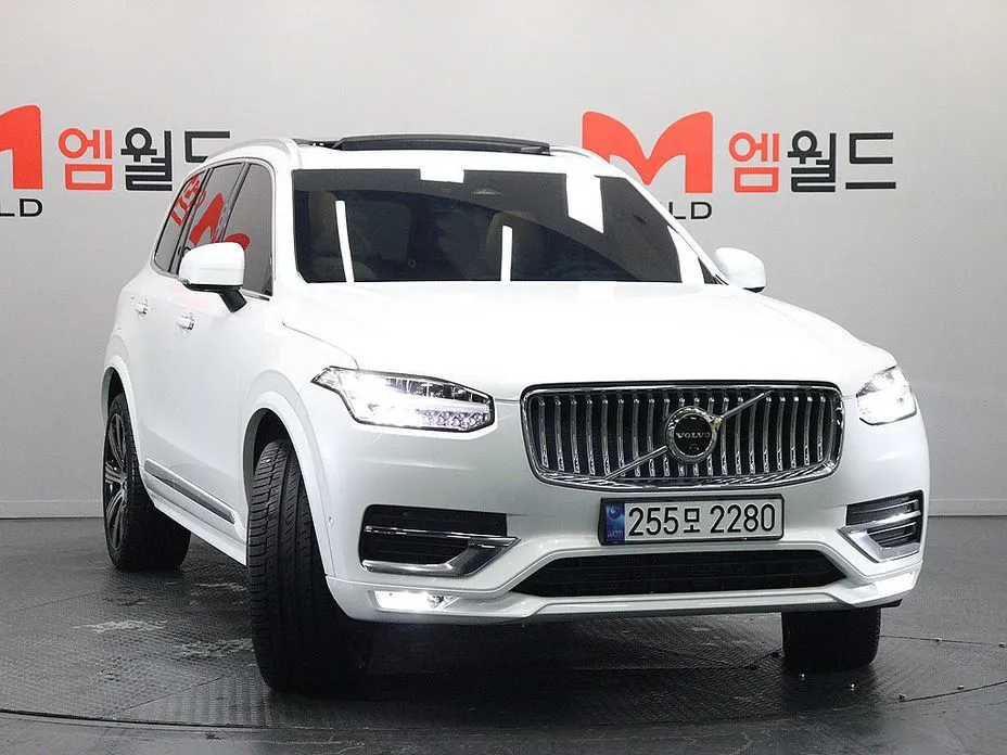 Volvo XC90 2023 из KR, фото 3