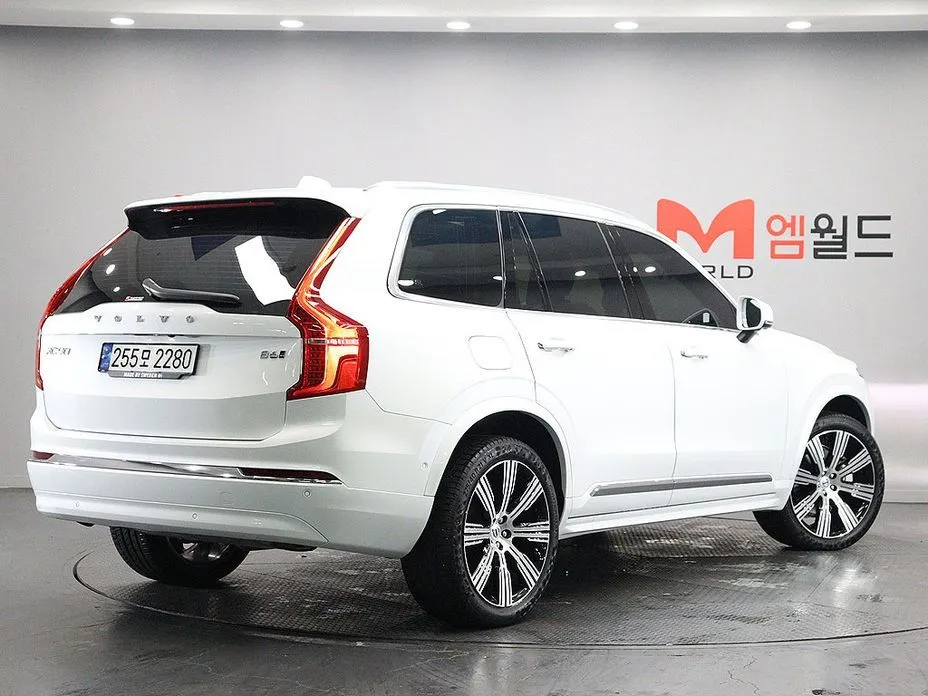 Volvo XC90 2023 из KR, фото 4