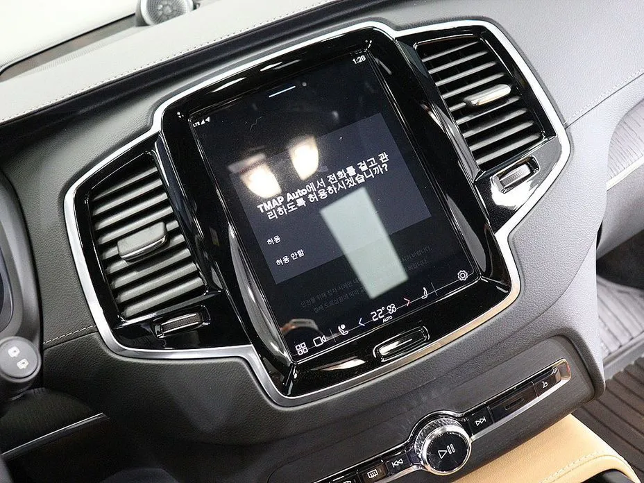Volvo XC90 2023 из KR, фото 9