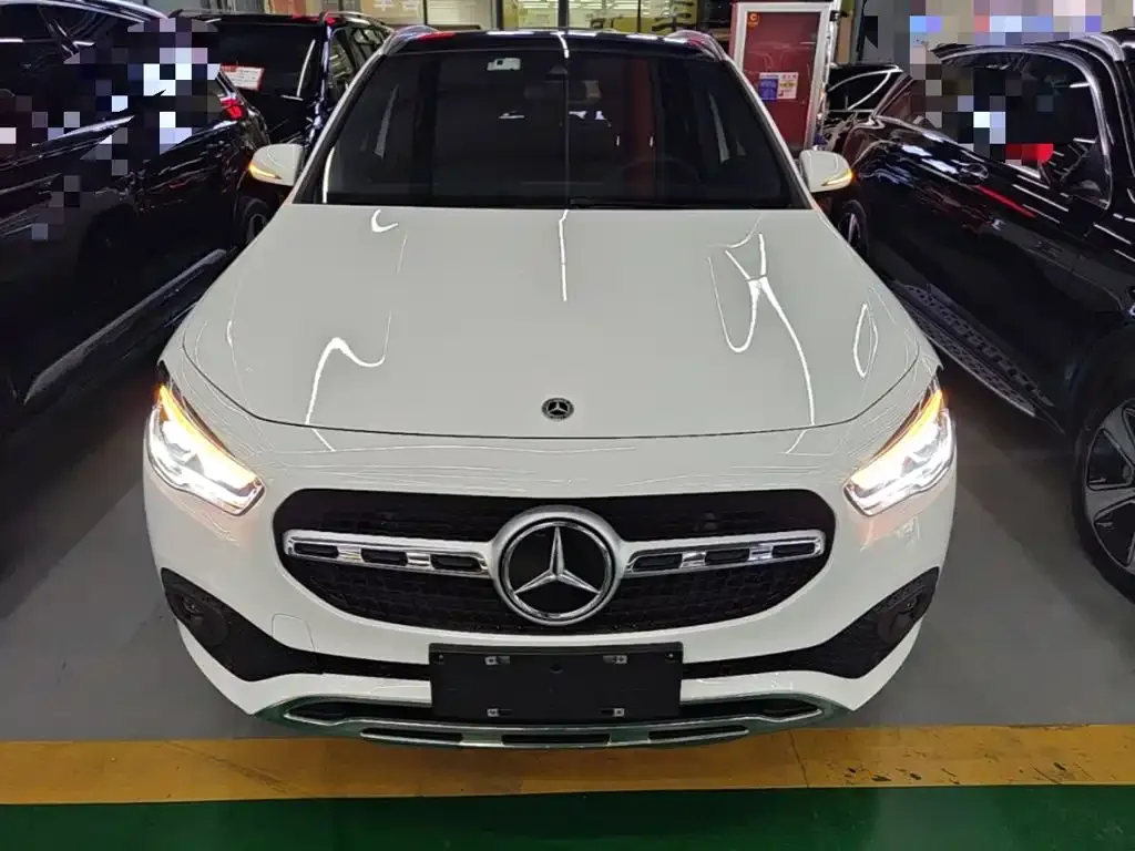 Mercedes-Benz GLA — фото 10