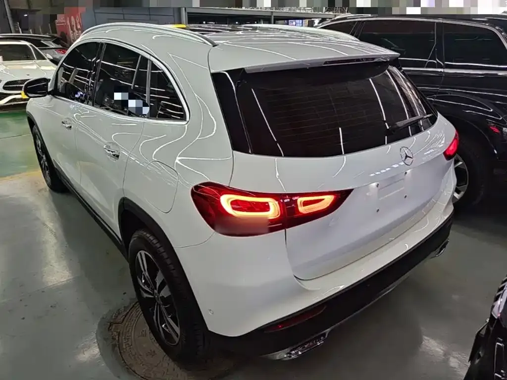 Mercedes-Benz GLA — фото 7