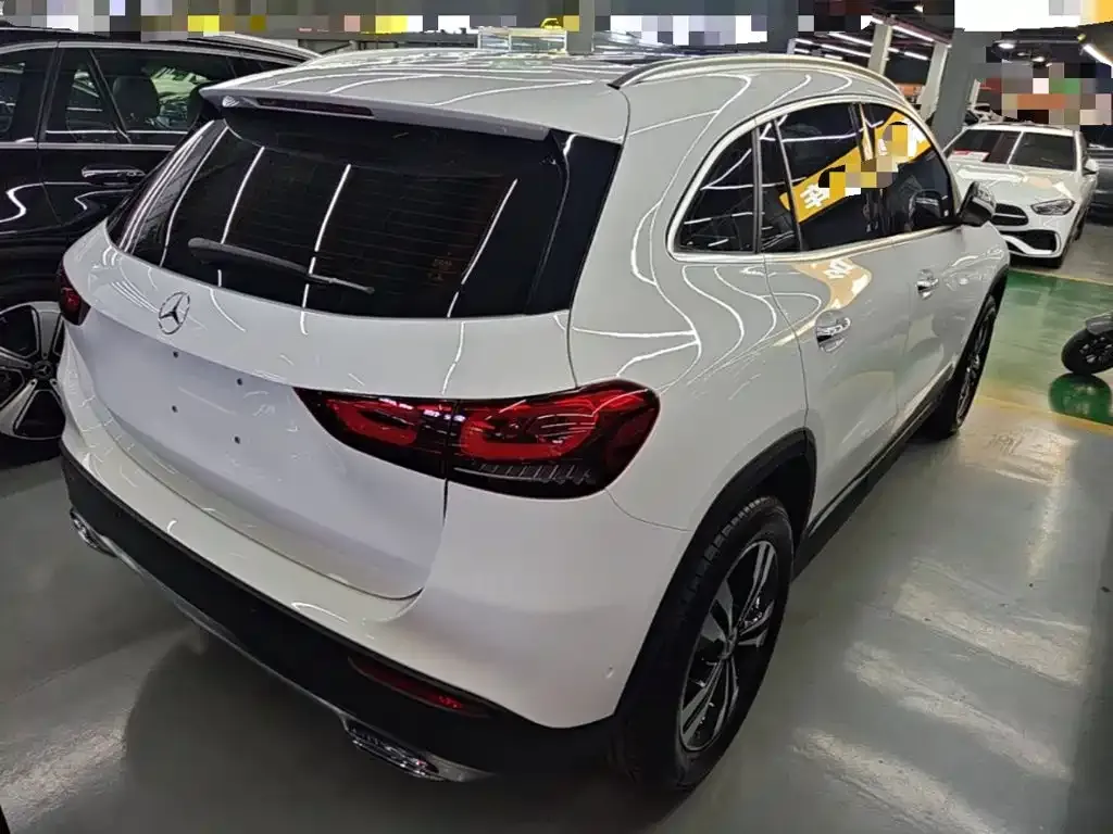 Mercedes-Benz GLA — фото 6