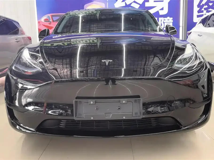 Tesla Model Y — фото 9