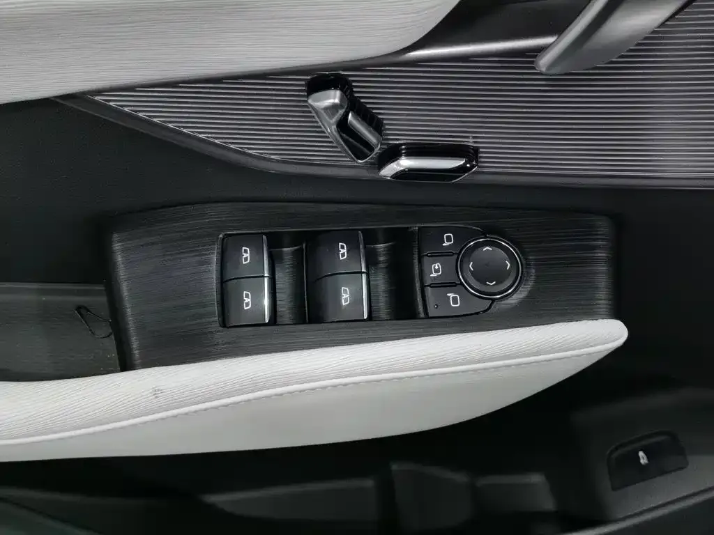 Buick LaCrosse 2024 из CN, фото 9