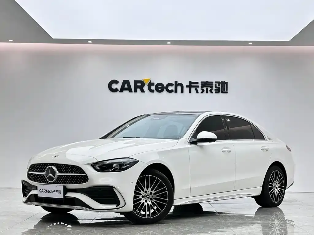 Mercedes-Benz C-Class — фото 1