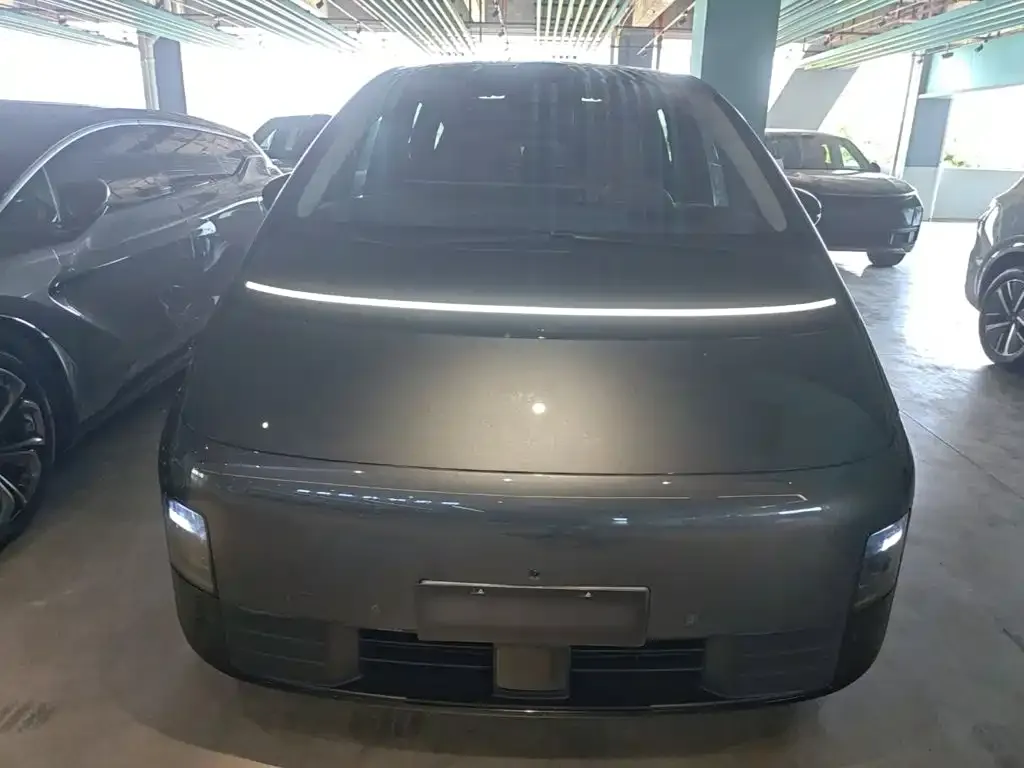 Li Auto MEGA — фото 8