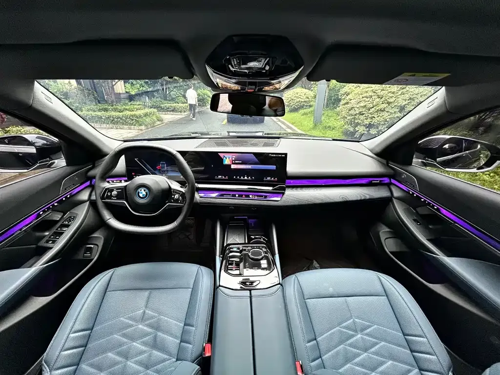 BMW i5 2025 из CN, фото 5