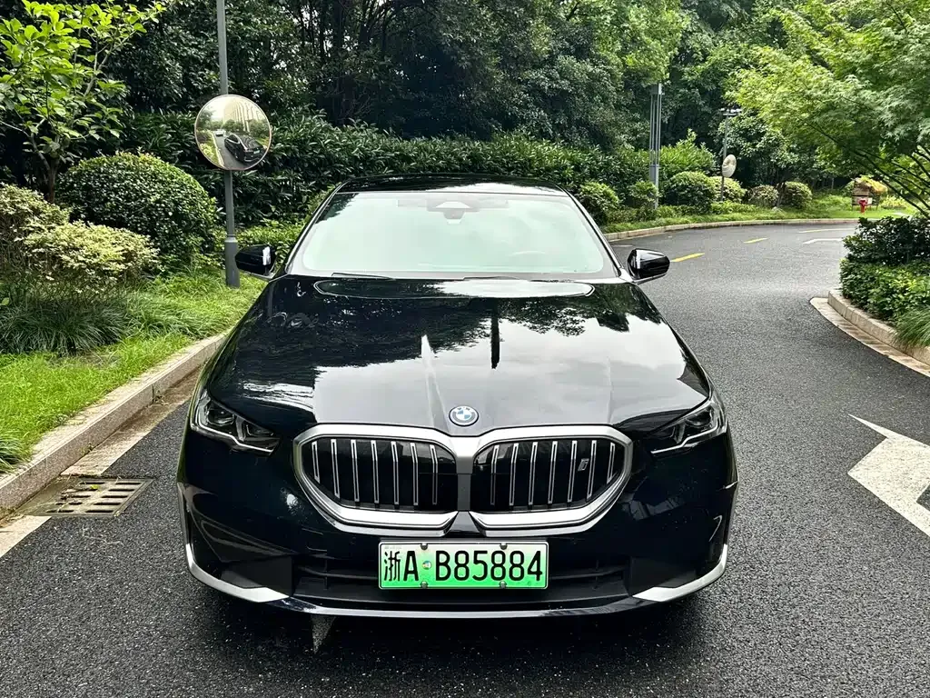 BMW i5 2025 из CN, фото 8