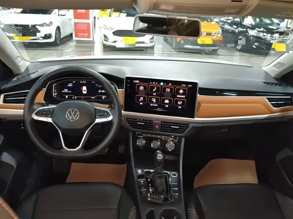 Volkswagen Bora 2024 из CN, фото 8