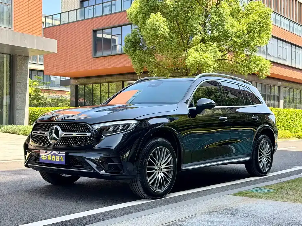 Mercedes-Benz GLC — фото 1