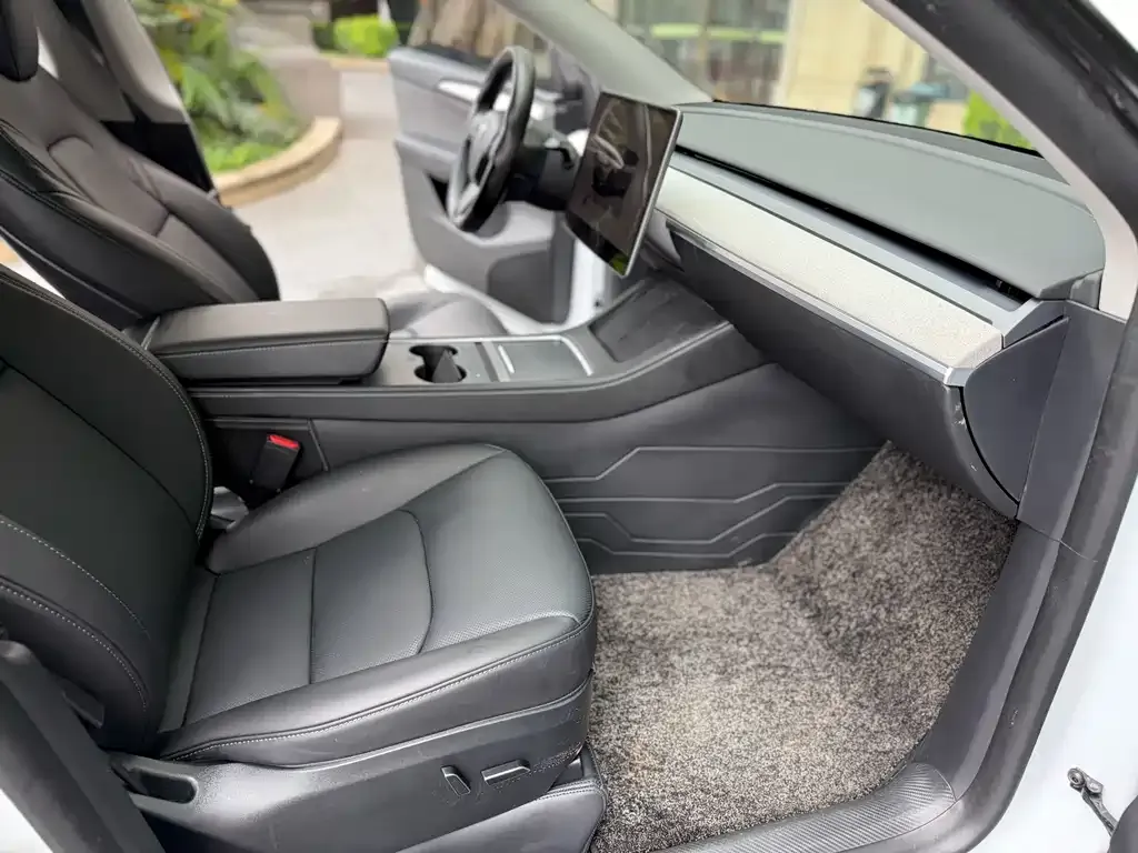 Tesla Model Y 2024 из CN, фото 7