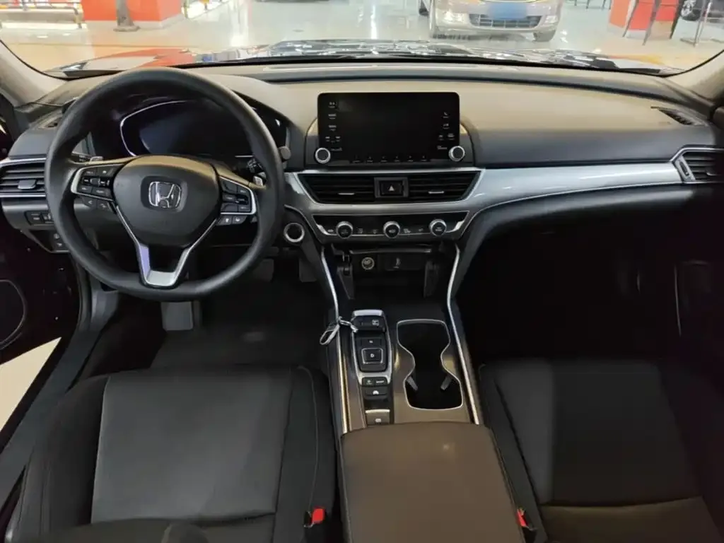 Honda Accord — фото 3
