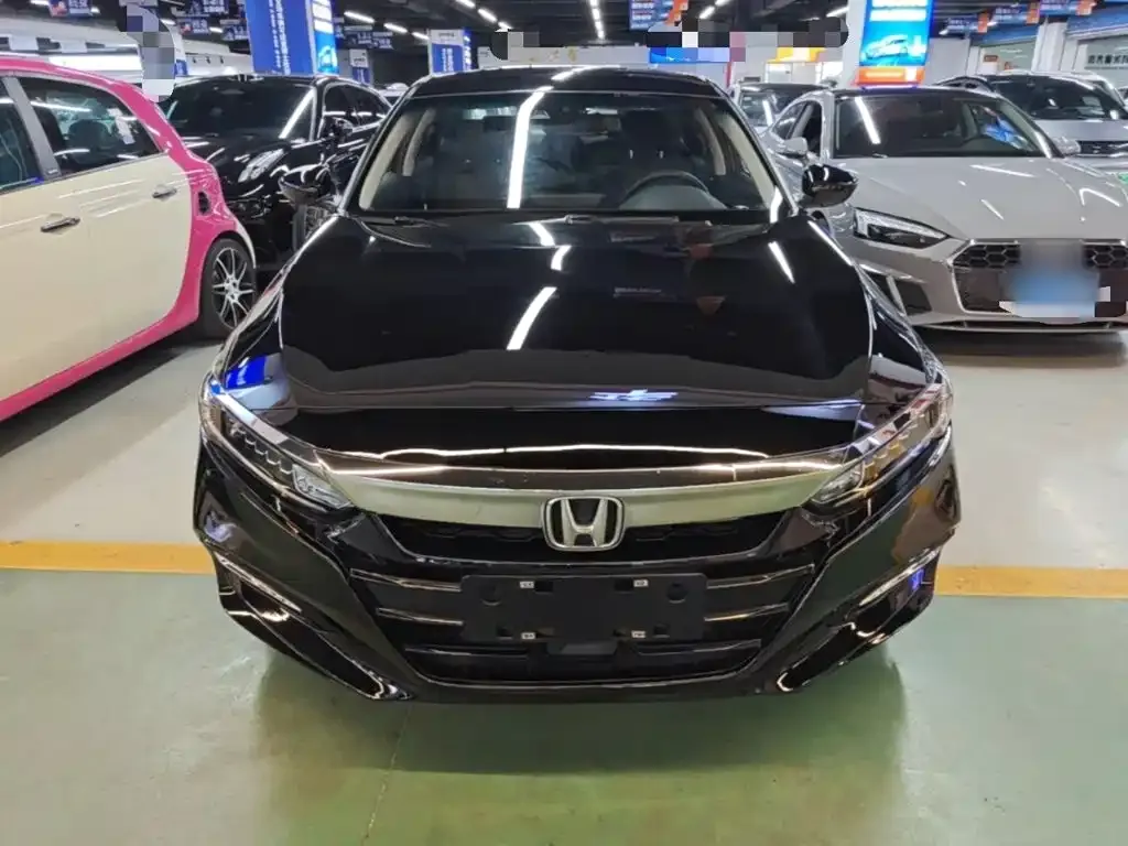 Honda Accord — фото 7
