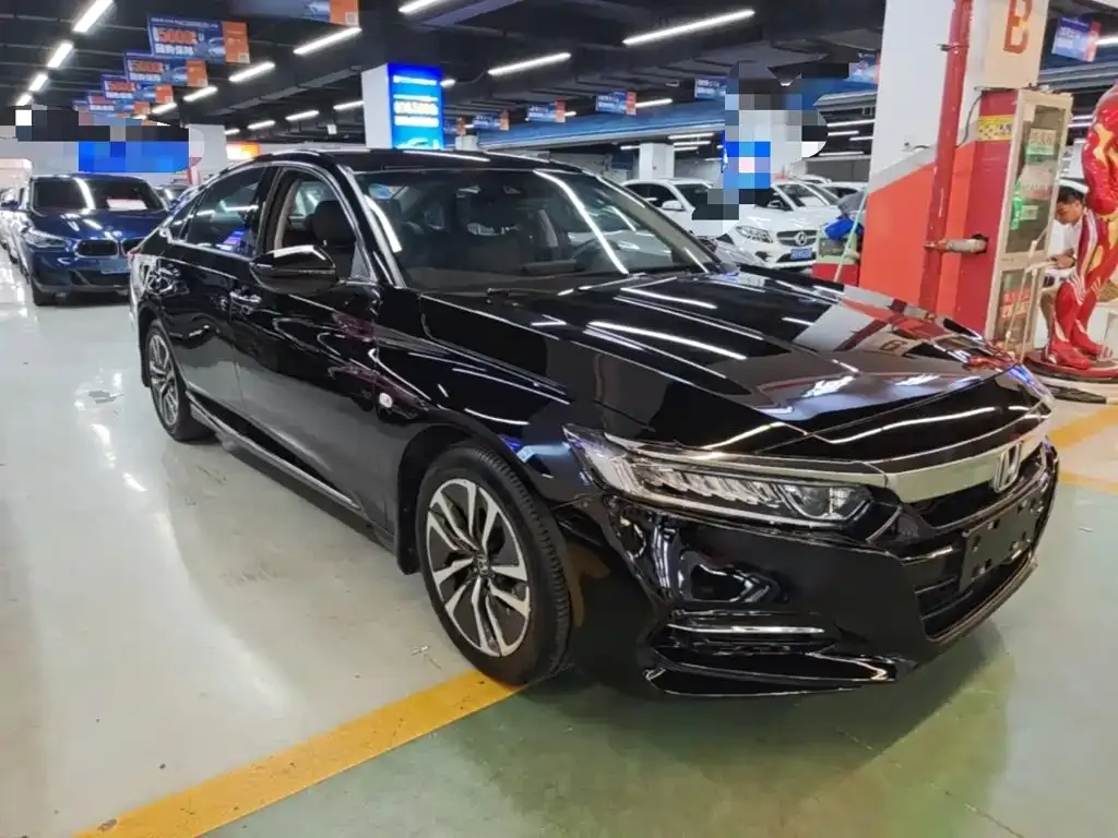Honda Accord — фото 9