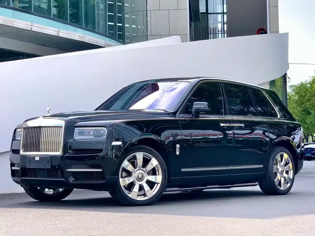 Rolls-Royce Cullinan — фото 1
