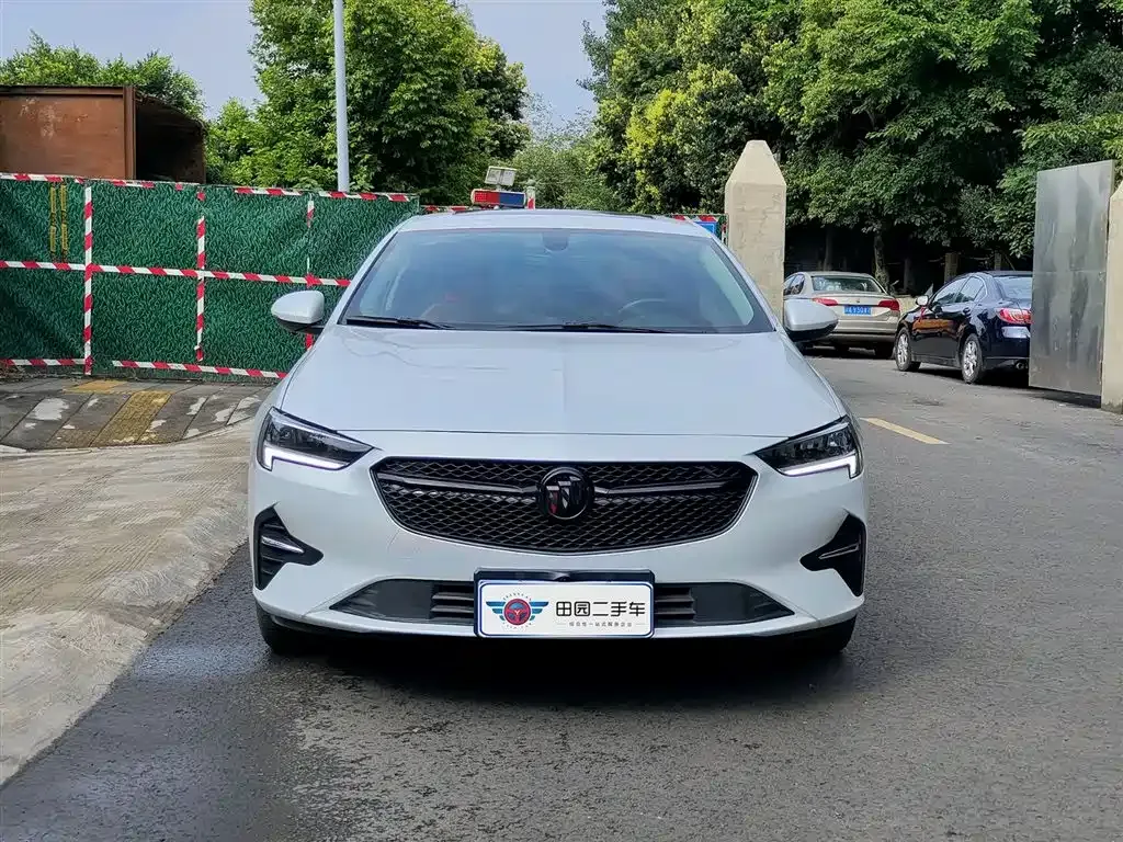 Buick Regal — фото 10