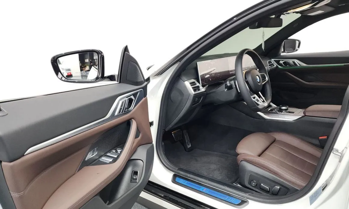 BMW 4-Series 2025 из KR, фото 8