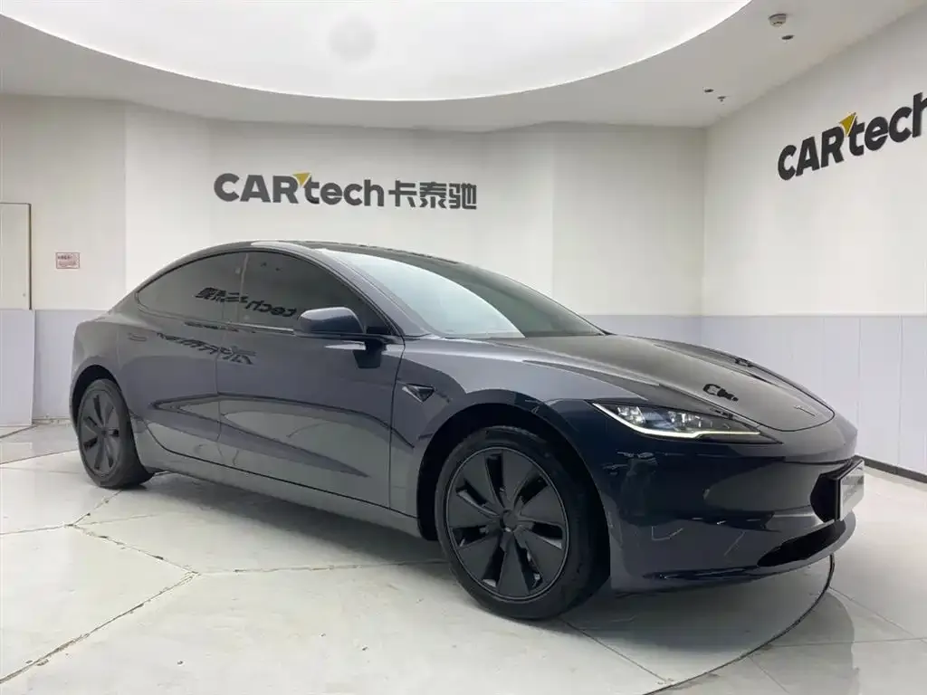 Tesla Model 3 — фото 4
