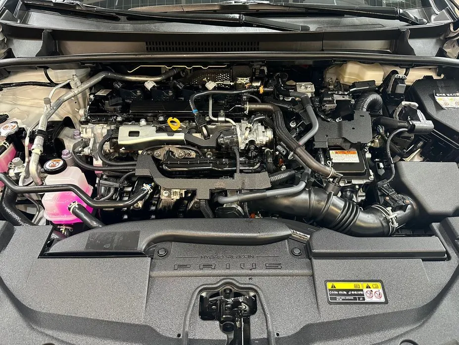 Toyota Prius — фото 6